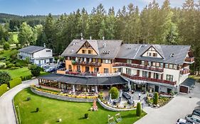 Hotel SLUNEČNÁ LOUKA